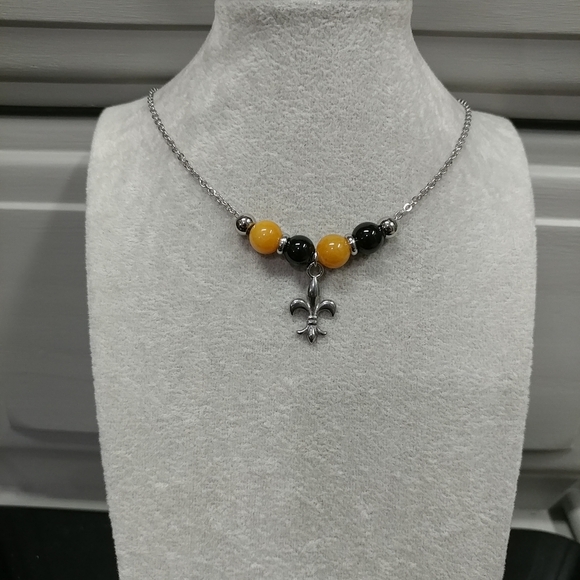Fleur De Lis Onyx Jade Bead Necklace Natural Gemstone Louisiana Black & Gold - Picture 4 of 11